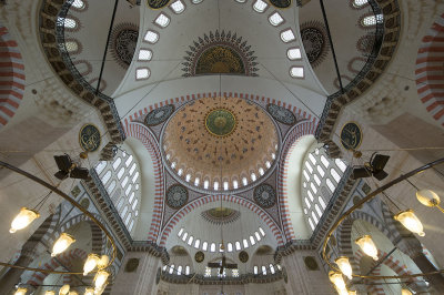 Istanbul Suleymaniye Mosque Interior 2015 1311.jpg