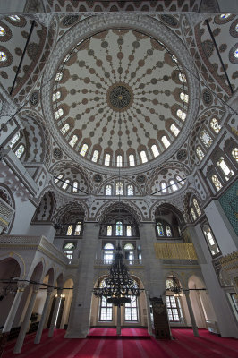 Istanbul Yeni Valide Camii 2015 0815.jpg