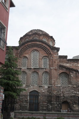 Istanbul Eski Imaret Camii 2015 R 6163.jpg