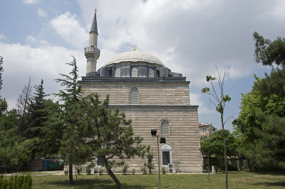 Istanbul Hadim Ibrahim Pasha Mosque 2015 0710.jpg