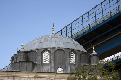Istanbul Kumbarhane mosque 2015 0614.jpg