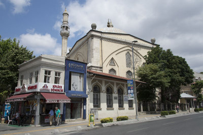 Istanbul Kasimpasha Buyuk Mosque 2015 0502.jpg