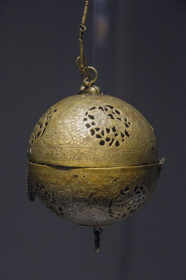 Istanbul Turkish and Islamic Museum Seljuq Exhibits 2015 9530.jpg