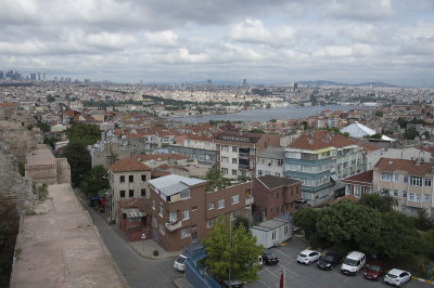 Istanbul Walls near Edirnekapi 2015 0203.jpg