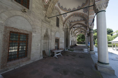 Istanbul Cerrah Pasha mosque 2015 9913.jpg