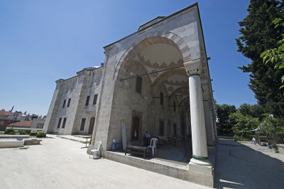 Istanbul Cerrah Pasha mosque 2015 9915.jpg
