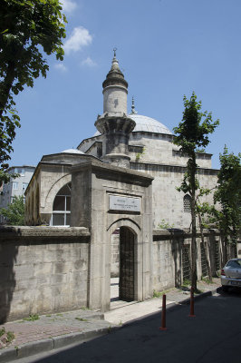 Istanbul Dulgerzade mosque 2015 9045.jpg
