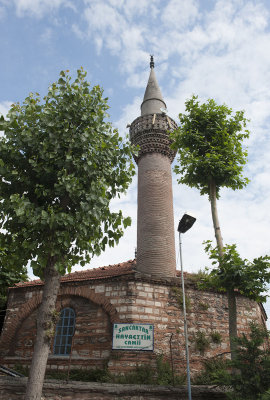 Istanbul Sancaktar Hayrettin Mosque 2015 R 6207.jpg
