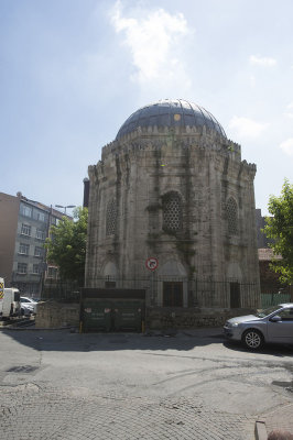 Istanbul Husrev Pasha Turbesi 2015 9067.jpg