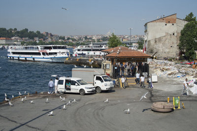 Istanbul near Karakoy 2015 0478.jpg