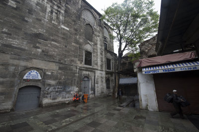 Istanbul Rustem Pasha Mosque May 2014 6178.jpg