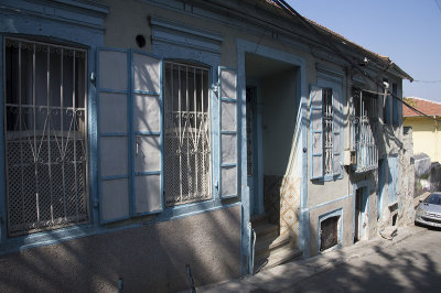 Izmir Old Houses October 2015 2423.jpg