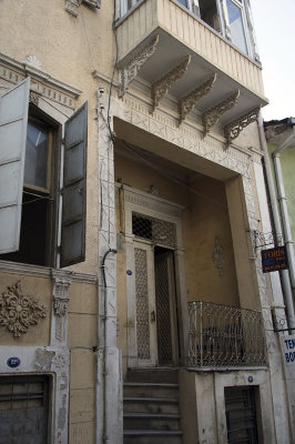 Izmir Old Houses October 2015 2539.jpg