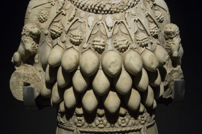 Selcuk Museum Great Artemis October 2015 2987.jpg