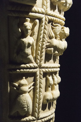 Selcuk Museum Great Artemis October 2015 2995.jpg