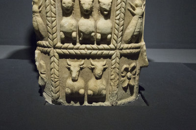 Selcuk Museum Great Artemis October 2015 3017.jpg