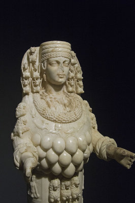 Selcuk Museum Beautiful Artemis October 2015 2997.jpg