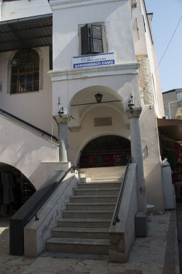 Izmir Sadirvanalti Mosque October 2015 2553.jpg