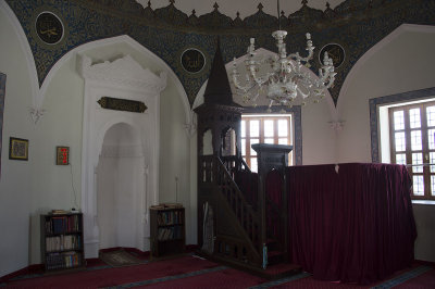 Izmir Yali or Konak mosque October 2015 2564.jpg