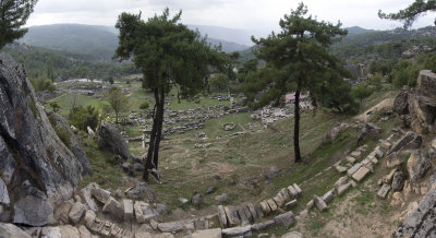 Labraunda climb to built tomb Panorama.jpg