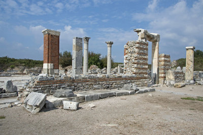 Ephesus Church of Mary October 2015 2791.jpg