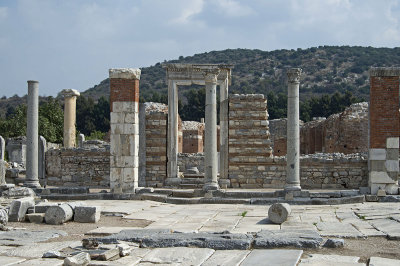 Ephesus Church of Mary October 2015 2798.jpg