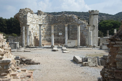 Ephesus Church of Mary October 2015 2826.jpg