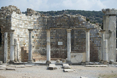 Ephesus Church of Mary October 2015 2827.jpg