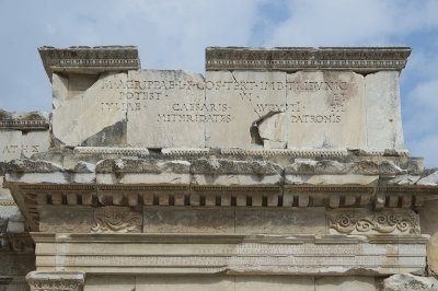 Ephesus Mazeus and Mythridates gate October 2015 2773.jpg