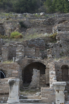 Ephesus Varius Bath October 2015 2697.jpg