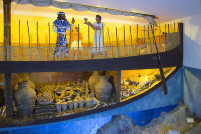Bodrum Museum Uluburun shipwreck October 2015 3706.jpg