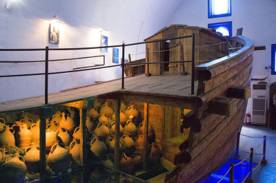 Bodrum Museum Yassi Ada 7th AD shipwreck October 2015 3590.jpg