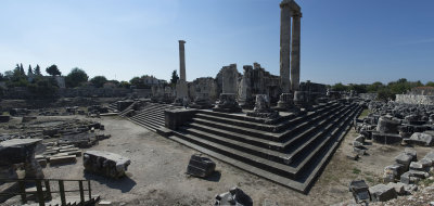 Didyma Apollo Temple October 2015 3305 Panorama.jpg
