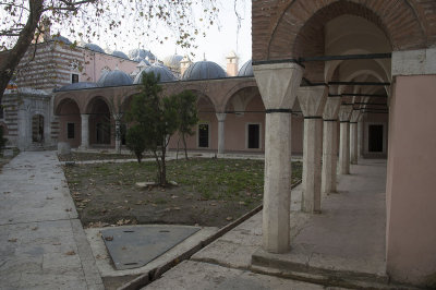 Istanbul Zal Mahmut Pasha Mosque december 2015 4692.jpg
