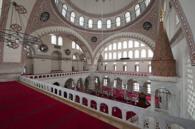 Istanbul Zal Mahmut Pasha Mosque december 2015 5134.jpg