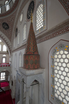 Istanbul Zal Mahmut Pasha Mosque december 2015 5136.jpg