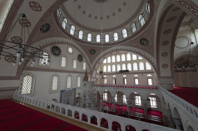 Istanbul Zal Mahmut Pasha Mosque december 2015 5139.jpg