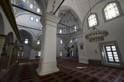 Istanbul Atik Ali Pasha Mosque december 2015 6452.jpg