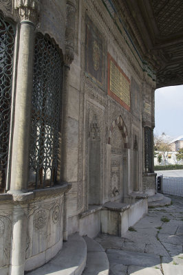 Istanbul Fountain of Sultan Ahmet III december 2015 5522.jpg