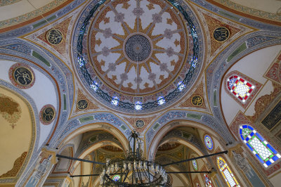 Istanbul Sinanpasha Mosque december 2015 5981.jpg