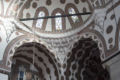 Istanbul Yeni Valide Mosque december 2015 5675.jpg