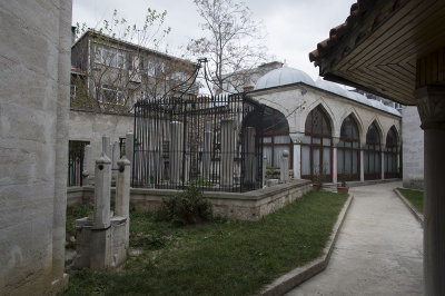 Istanbul Bayram Pasha complex december 2015 5876.jpg