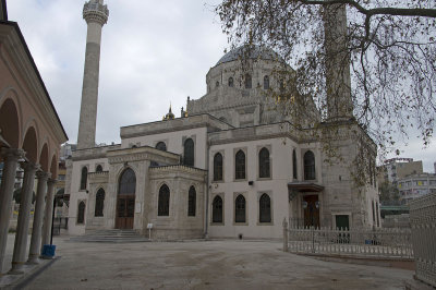 Istanbul Pertevniyal Valide Sultan Mosque december 2015 6620.jpg