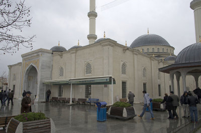 Istanbul Bashakshehir Metrokent december 2015 5335.jpg