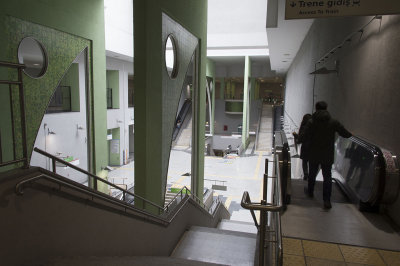 Istanbul Bagcilar Kirazli metro station december 2015 5336.jpg