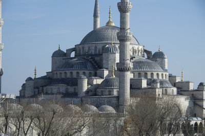 Istanbul Views from near At Meydan december 2015 6469.jpg