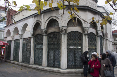 Istanbul Merzifonlu Kara Mustafa Pasha medrese december 2015 5301.jpg