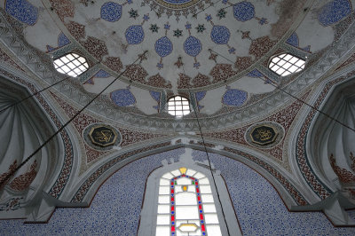 Istanbul Haseki Hurrem Mosque december 2015 5888.jpg