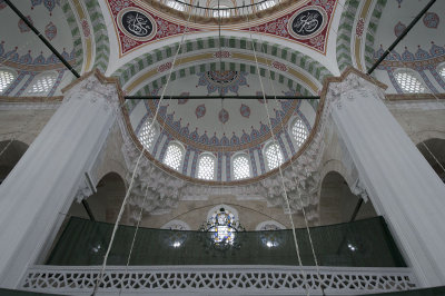 Istanbul Cerrah Pasha mosque december 2015 5866.jpg