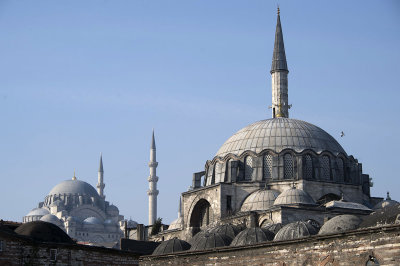 Istanbul Rustem Pasha and Suleymaniye december 2015 4564.jpg